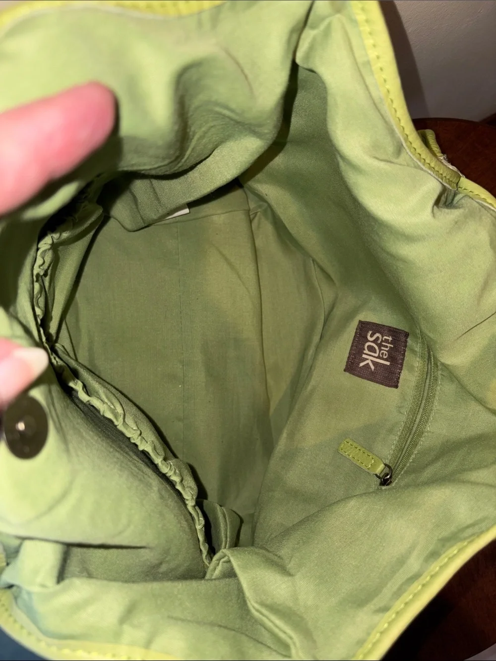 The Sak hobo bag  shoulder bag leather/top stitching lime green  lightweight NWO